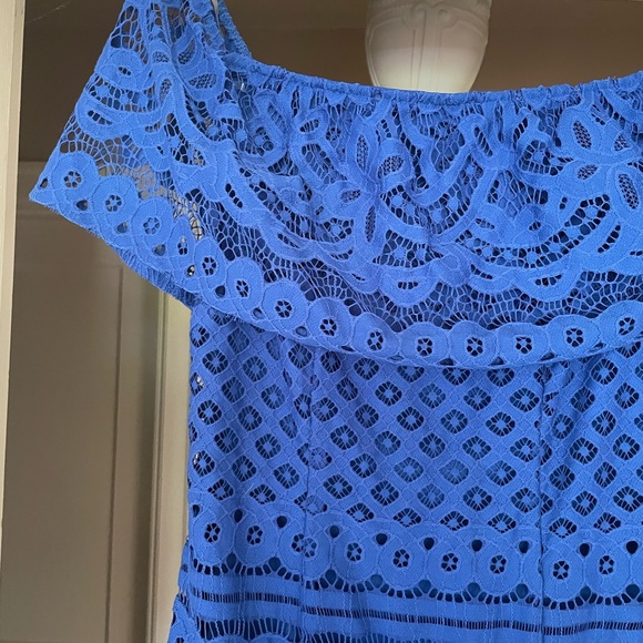 SHARAGANO lace dress. Worn 1x - Picture 5 of 10